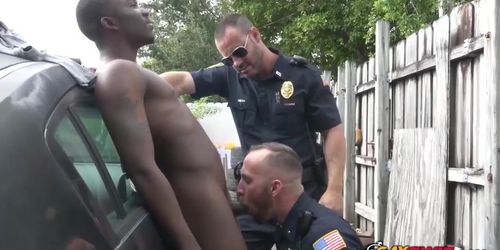 Horny Cop Is Being Fucked Hard By Bbc Criminal Under The Sunlight Tnaflix
