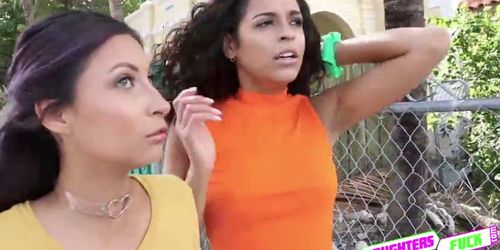 Jade Jantzen And Vienna Black Loves To Fuck Big Cock Tnaflix