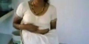 Indian wife in saree strips and sucks