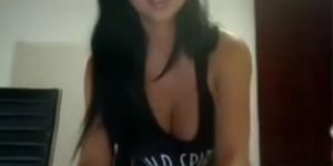 Elisa show tits on chat site