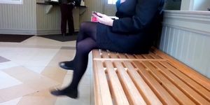 Candid Business Lady Crazy Shoeplay Feet in Nylons