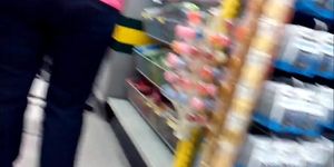 MILF PAWG AT STORE HIDDEN CAM