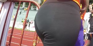 Sexy runners in tight spandex with a huge ass