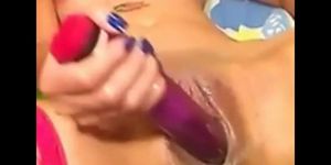 Hot Sexy Amateur Masturbating Girl Hot Fun Toy At Cam