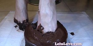 Lelu's Cake Feet