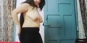 Indian hot girls nude dance (Asian hot)