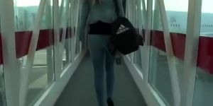 Voyeur followed her around the airport (Little butt)