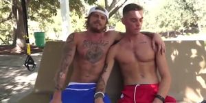 Muscle twink anal sex with facial