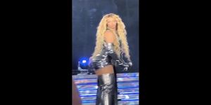 Beyonce Twerking Her Sexy Ass (Sexy Big)