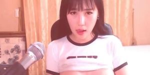 Korean BJ teen plays with her hot body