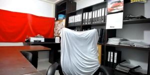 Lisa squirts on office chair