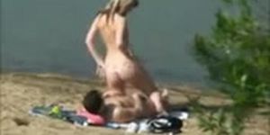 Hidden cam outdoor sex on the beach