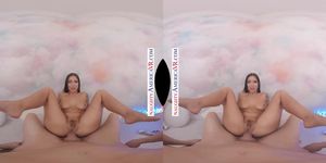 Real Pornstars VR - April Olsen wants you to show you how she can fit your cock in her ass (Hard Body)