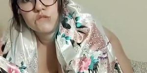 Nerdy BBW Teen with Glasses