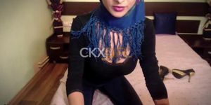 Muslim Hijabi Showing Big Boobs Webcam @ Ckxgirl