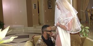 GenderX - Bride To Be Aubrey Kate Fucked By Wedding Planner