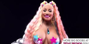 Nicki Minaj Bouncing Tits