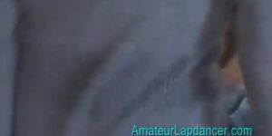 AMATEUR LAPDANCER - Een nerveuze verlegen blonde mooie lapdancer