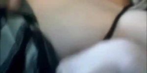 Cam: Hausgemachte Amateur Girls zeigen Titten und spielen mit Pussy vor der Webcam