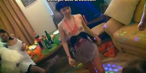 COLLEGE FUCK PARTIES - Naked teen chicks do party sex