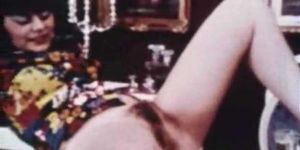 DELTAOFVENUS - Mesa erótica vintage para tres años 70