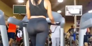 BIG BOOTY on TREADMILL