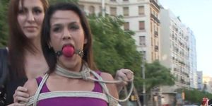 Spanish babe walked naked in public (James Deen, Samia Duarte)