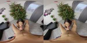 Merry Christmas - Paula Shy VR - Christy Charming (Paula Lee)