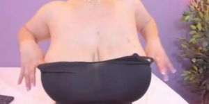 Sophia incredible boobs 2