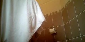 nice guest friend shower spycam2