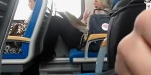 Dude wanking and flashing his dick in train