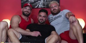 MenOver30 - Riley Mitchel And Jake Morgan In A Hot Gay Threesome - Justin Eros , Jake Morgan , Riley