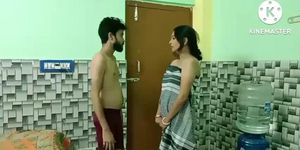 New naveli hot bhabhi ne chupke se dewar ji ka land liya (Sexy bhabhi, Desi Hot)