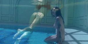 Russian big boobs teen masturbates in swimming pool