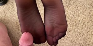 Naomi Swann stockings feet massage footjob