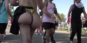 huge fake  candid ass at a rave