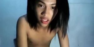 Amazing filipino ladyboy flashing on cam