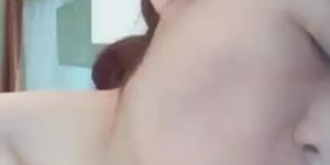 [52apian.com] Chinese girl masturbating her hairy pussy with cucumber