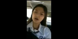 Asian schoolgirl fuck in car