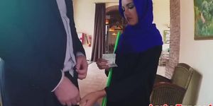 Muslim beauty screws for cash