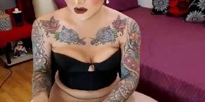 SHECAMS - Shemale Tattoed Playing Wild Her Tits