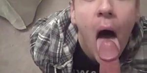 Buddy blowing me and I shoot cum on his tongue