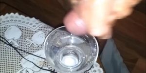 8+ thick squirts of hot cum in a glass with slowmotion