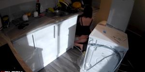 girl seduce plumber