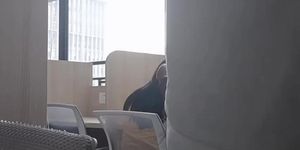 DICKFLASH TO TEEN AT OFFICE