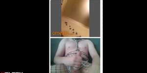 Teen shows boobs on omegle