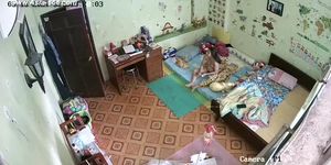Hackers Use The Camera To Remote Monitoring Of A Lover's Home Life.528