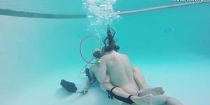 Jason and Monica fucking rough underwater