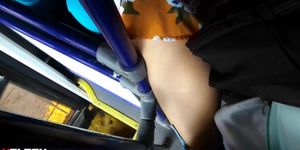 Flash SUPERMILF bulge erect encoxada legs bus milf