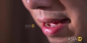 ModelMedia Asia-Poor Colleague Is My Slutty Anchor-Ling Xiang-MD-0248-Best Original Asia Porn Video